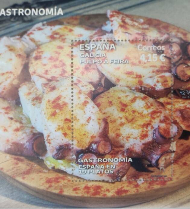 HOJA BLOQUE 2021 GASTRONIMIA: ESPAÑA EN 19 PLATOS. GALICIA PULPO A FEIRA.